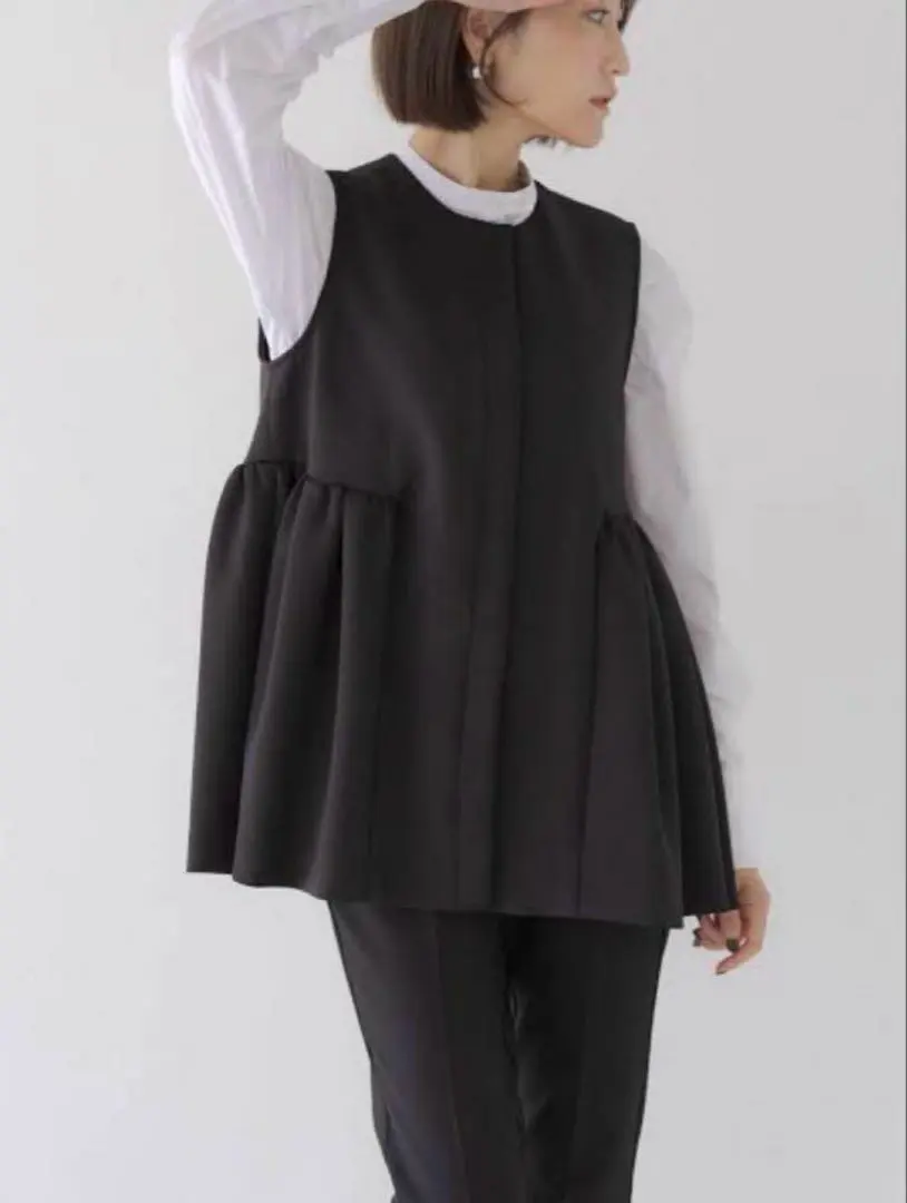 Thumbnail of regleam Cardboard Knit Vest