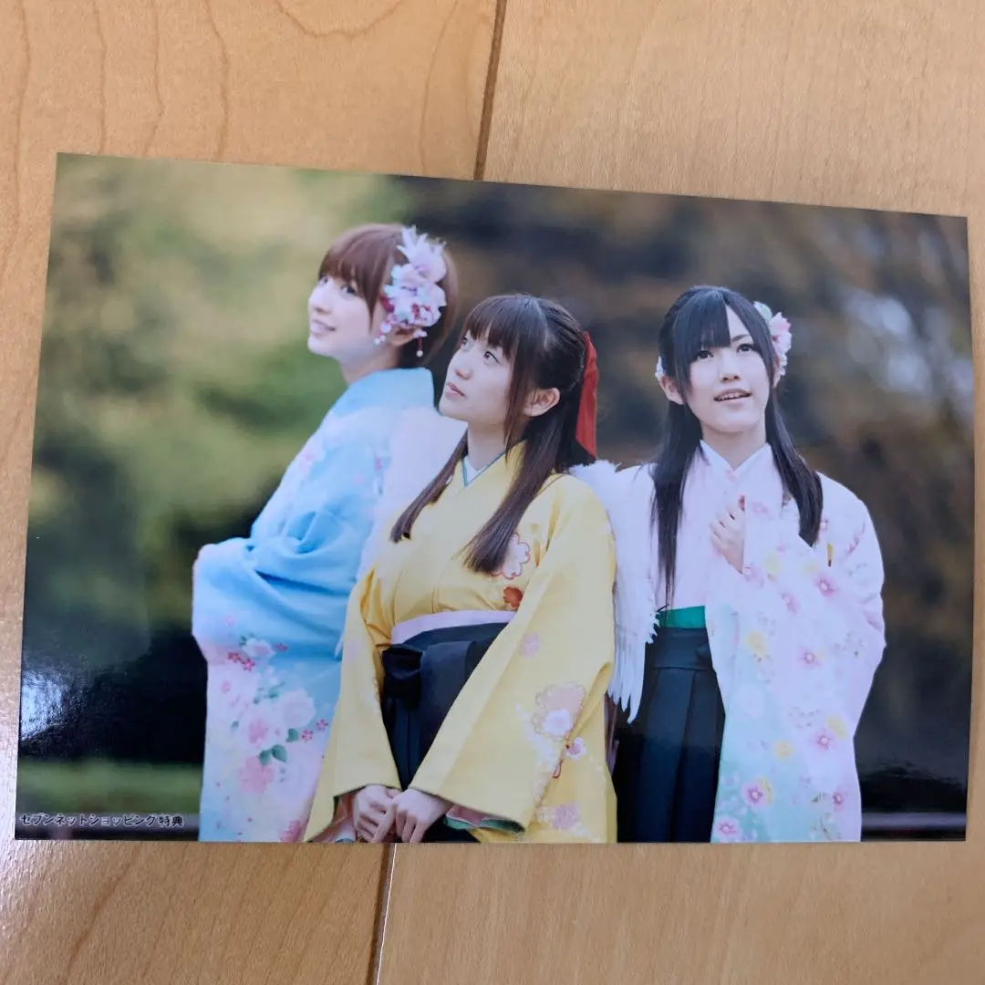w*i様 「送料込み」AKB48 渡辺麻友 生写真 桜の栞 CD封入特典 w*i様 「送料込み」AKB48 渡辺麻友 生写真 桜の栞 CD封入特典