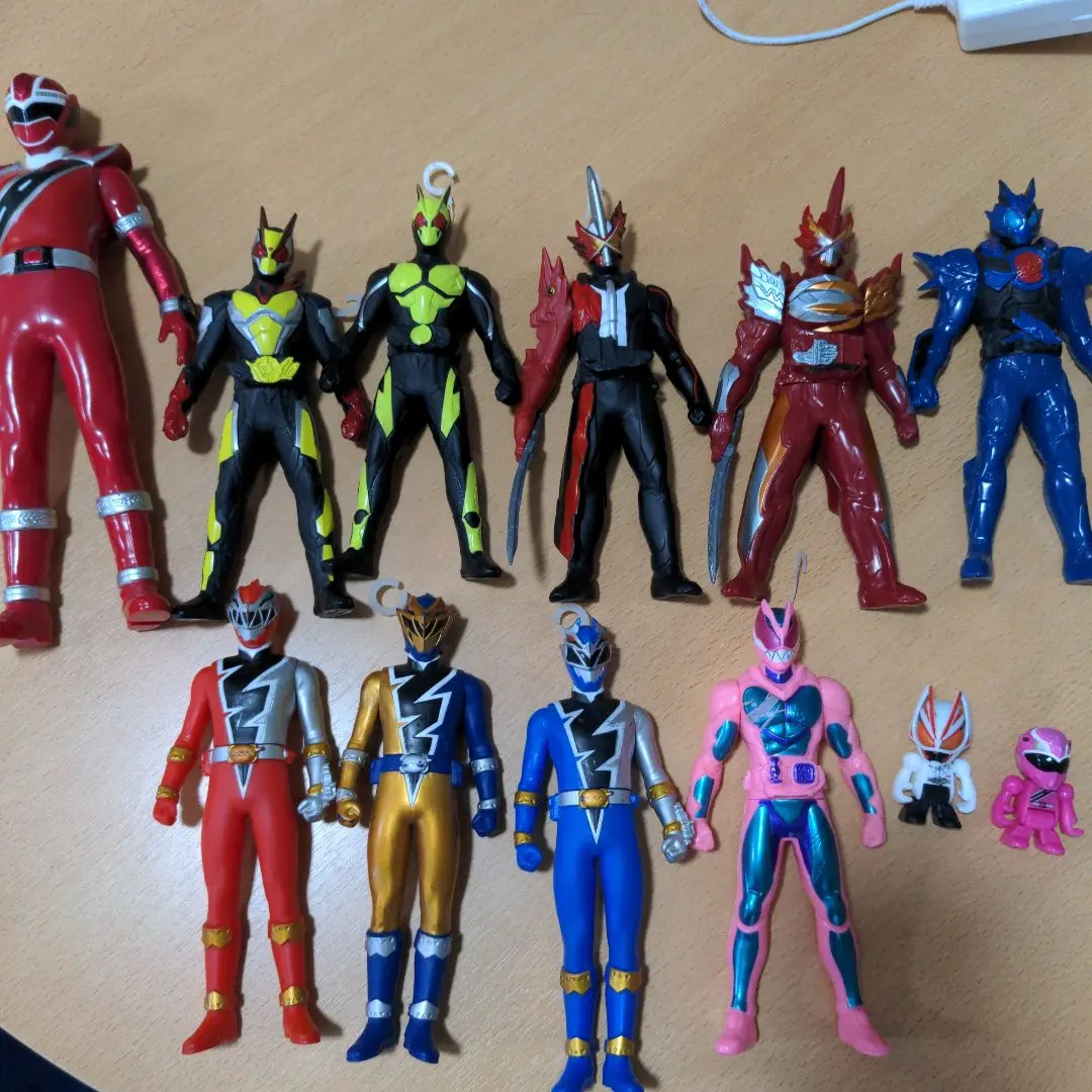 Thumbnail of Kamen Rider & Sentai Hero Figure Set - 12 Figures