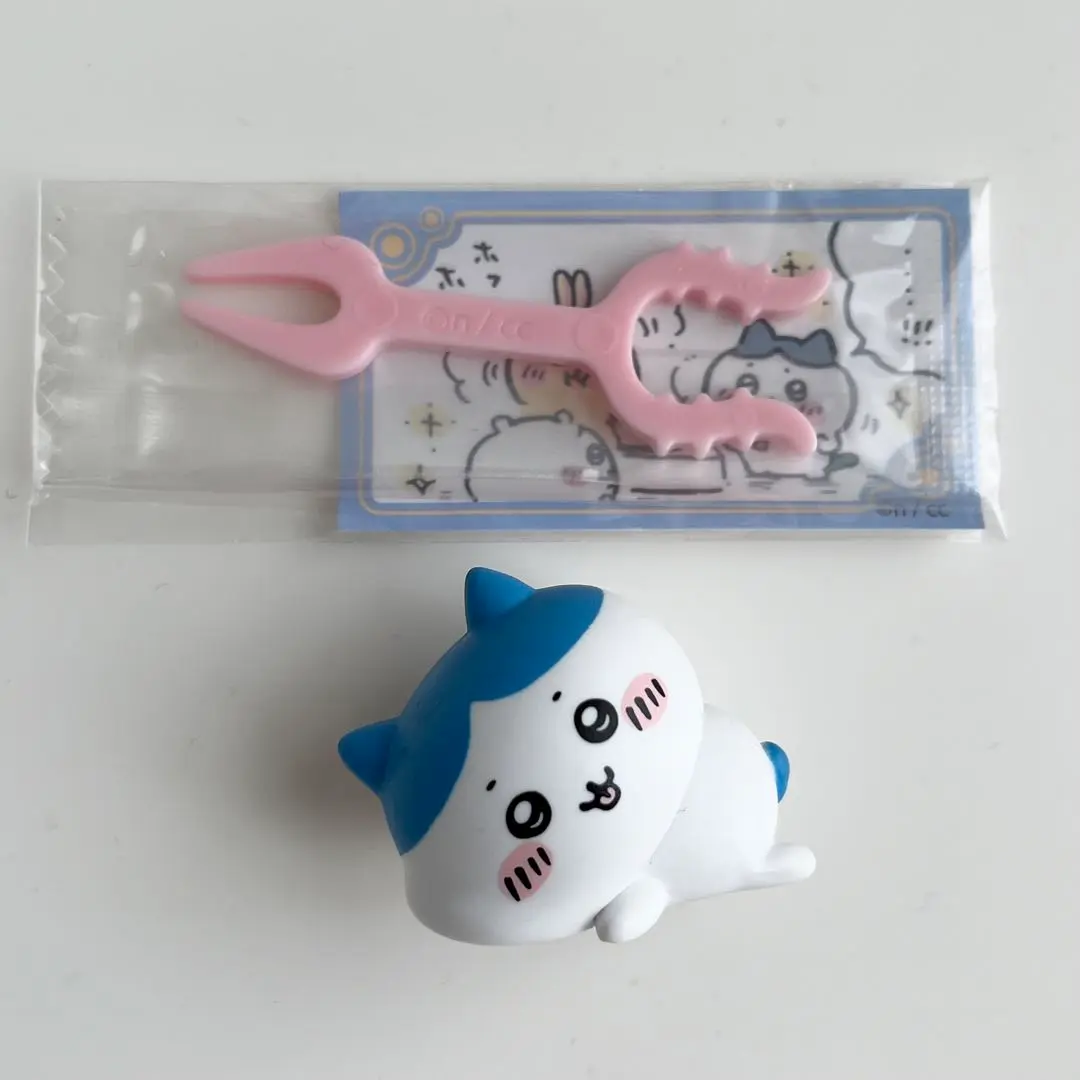 ちいかわ×ミルクレア 懸賞当選品 保冷バッグ＆ミニチャーム付き うさぎ レア ちいかわ×ミルクレア」コラボにファン歓喜「好きなアイスとちい