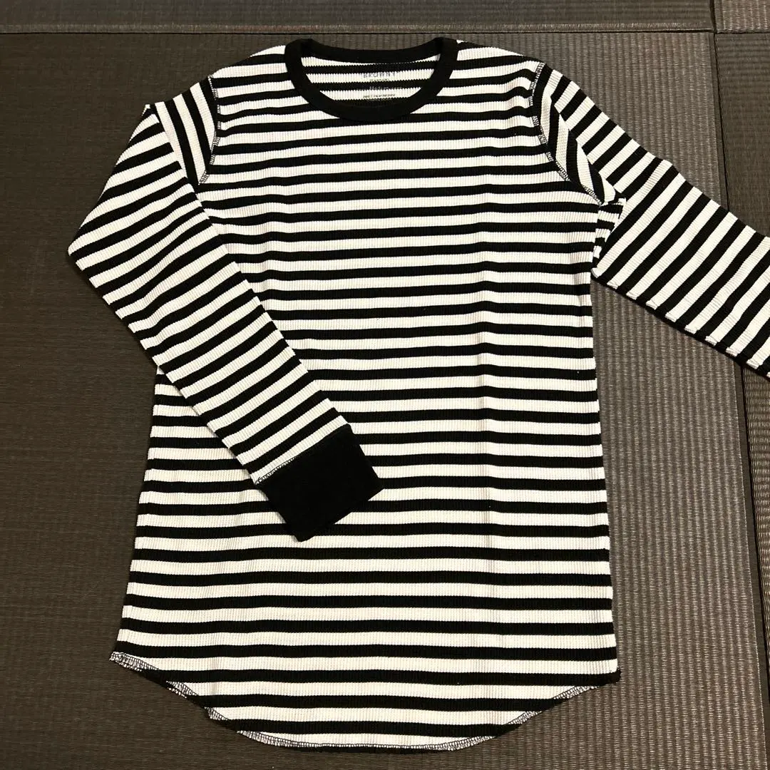 Thumbnail of Long-sleeved T-shirt