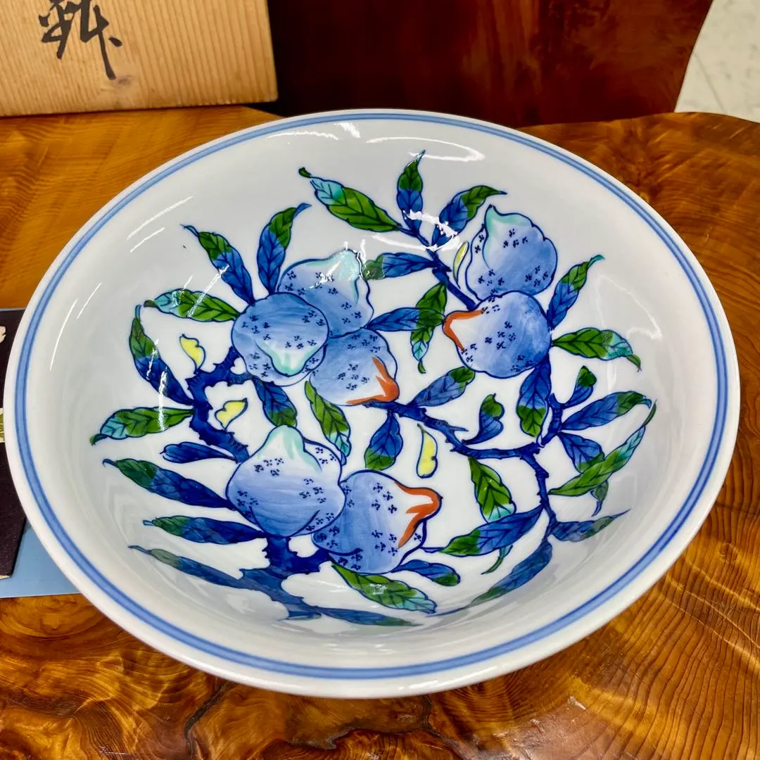 Thumbnail of Gen'emon Tatebayashi, Sometsuke Nishiki Momo-e, Confectionery Bowl