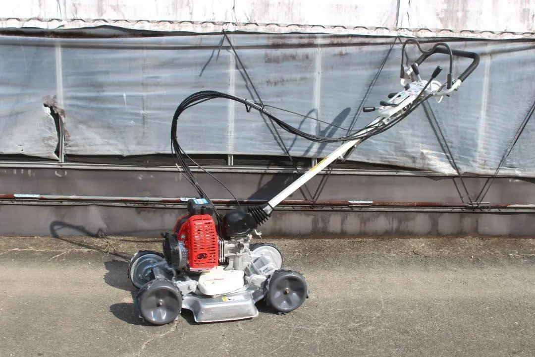 中古スパイダーモアイセキ4WD実働SP851A 芝刈り機