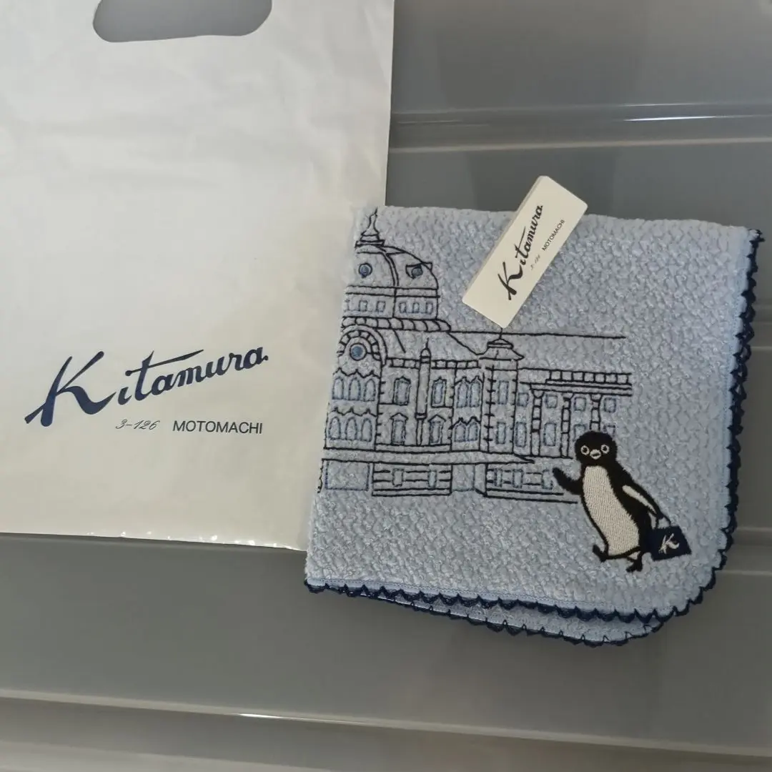 Suicaのペンギン」×横浜元町の「キタムラ」二折財布が新発売