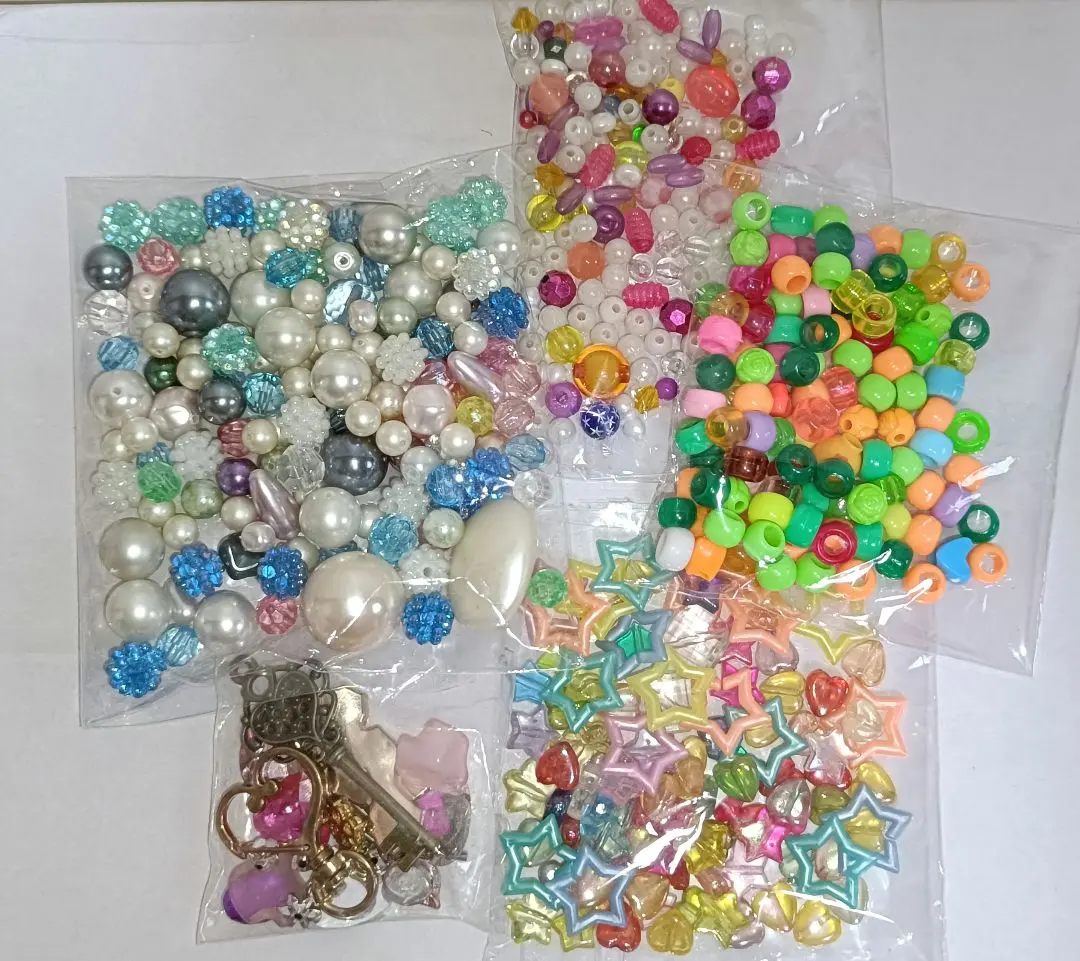 Thumbnail of Beads - Bulk Sale / Lot