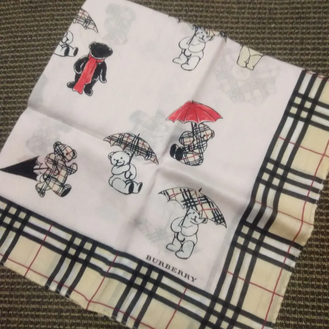 バーバリー BURBERRY 折り畳み傘  晴雨兼用 ブラック　くまさん柄 セール 登場から人気沸騰 BURBERRY 折りたたみ日傘 UV 晴雨兼用