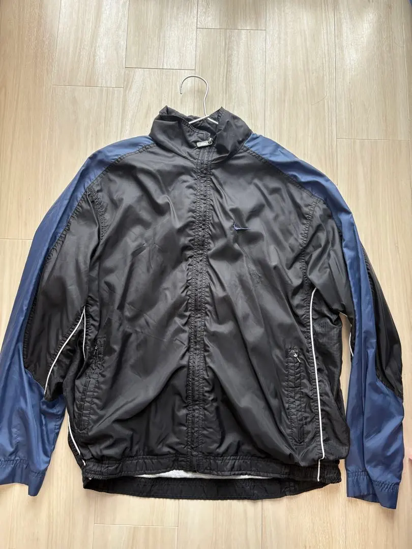 Thumbnail of NIKE 90s Nylon Jacket - Black & Navy