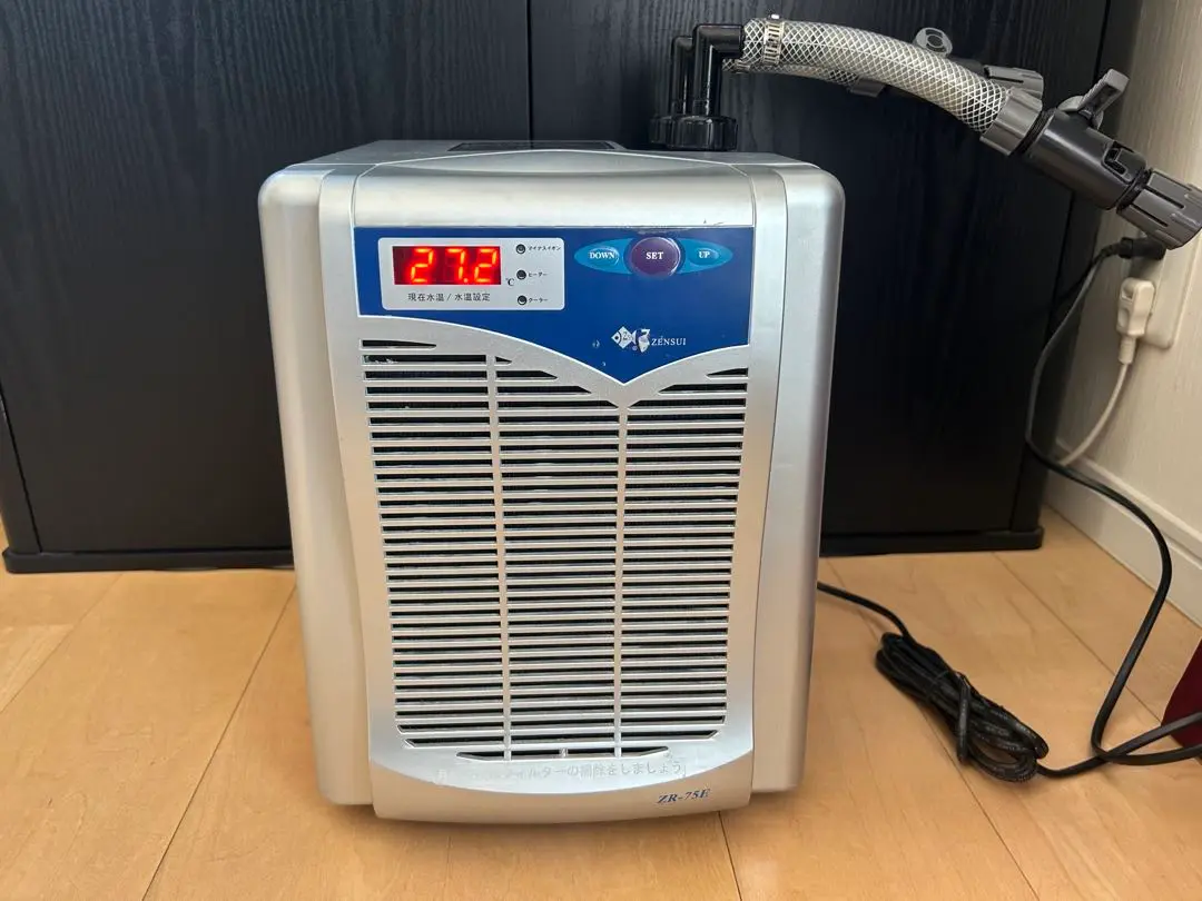 nagaさん専用　 ゼンスイ　クーラー　ZR-75E 楽天市場】ゼンスイ 水槽用クーラー ZR−75E シルバー
