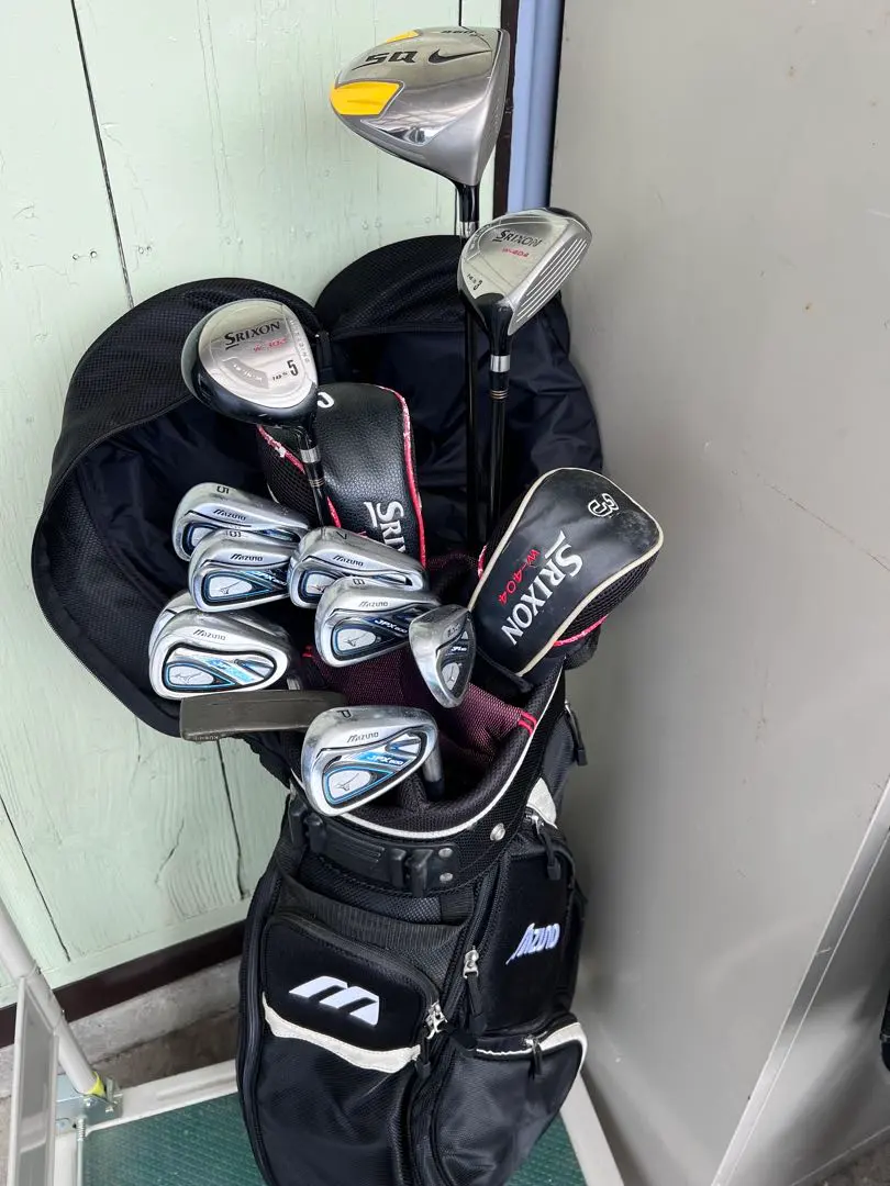 Thumbnail of Mizuno Golf Club Set with Driver