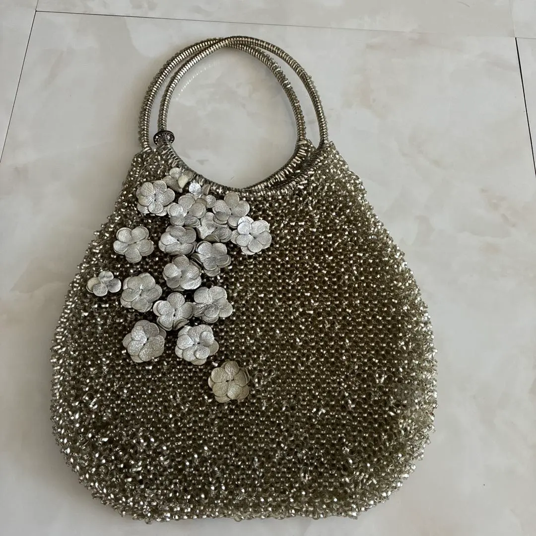 安蒂普麗瑪銀色 花朵造型 手提包 中型 的縮圖