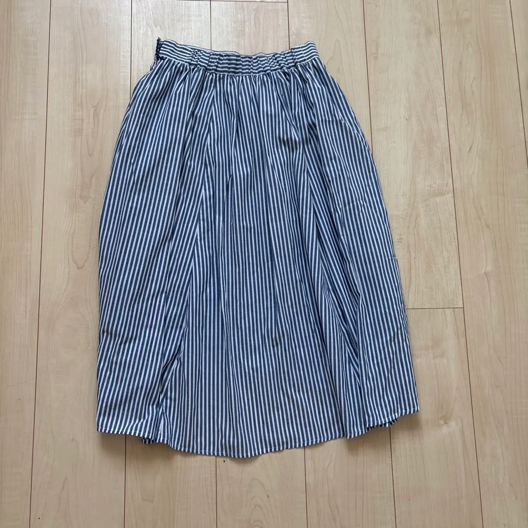 Thumbnail of Vis Blue and White Striped Pleated Skirt
