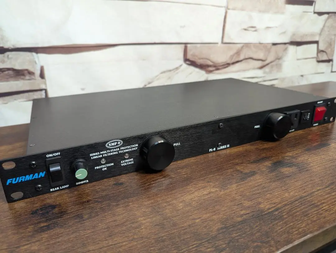 【KAZZ出品】FURMAN PL-8 パワーディストリビューター Furman PL-8C E Power Conditioner - 11 Outlets, Rack-Mount