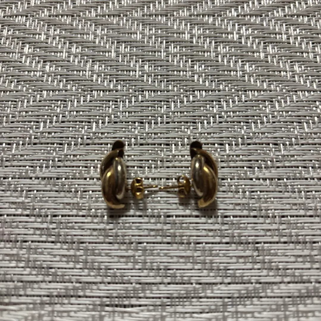 Thumbnail of (Engraved) Twisted Design Gold Earrings