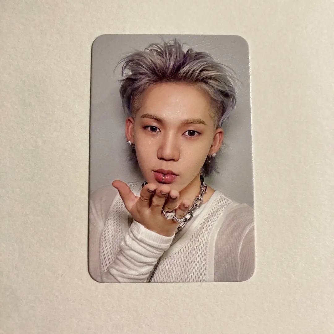 Thumbnail of TREASURE LOVEPULSE DMM Online Fansign Event Application - Hyunsuk Photocards