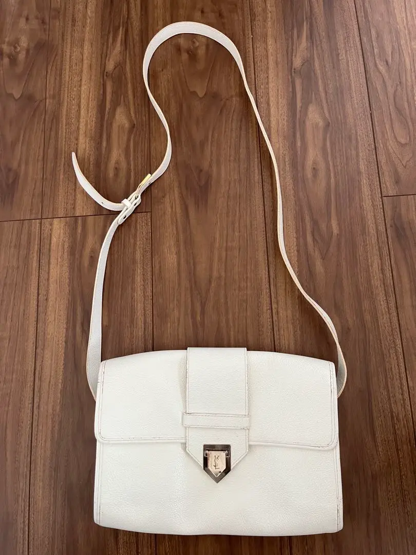N2283 美品 YVES SAINT LAURENT レザー サコッシュ