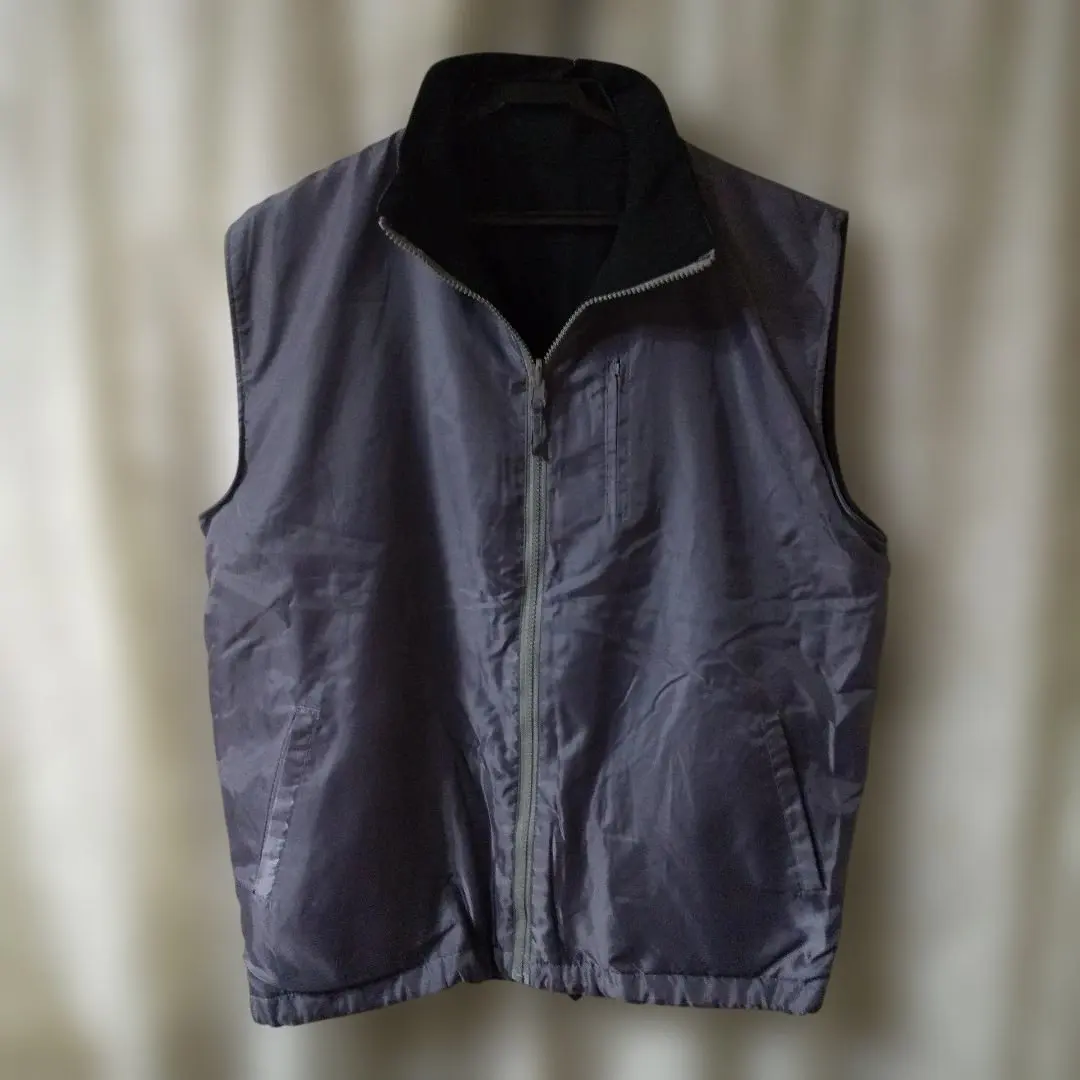 Thumbnail of Men's Reversible Vest (L)