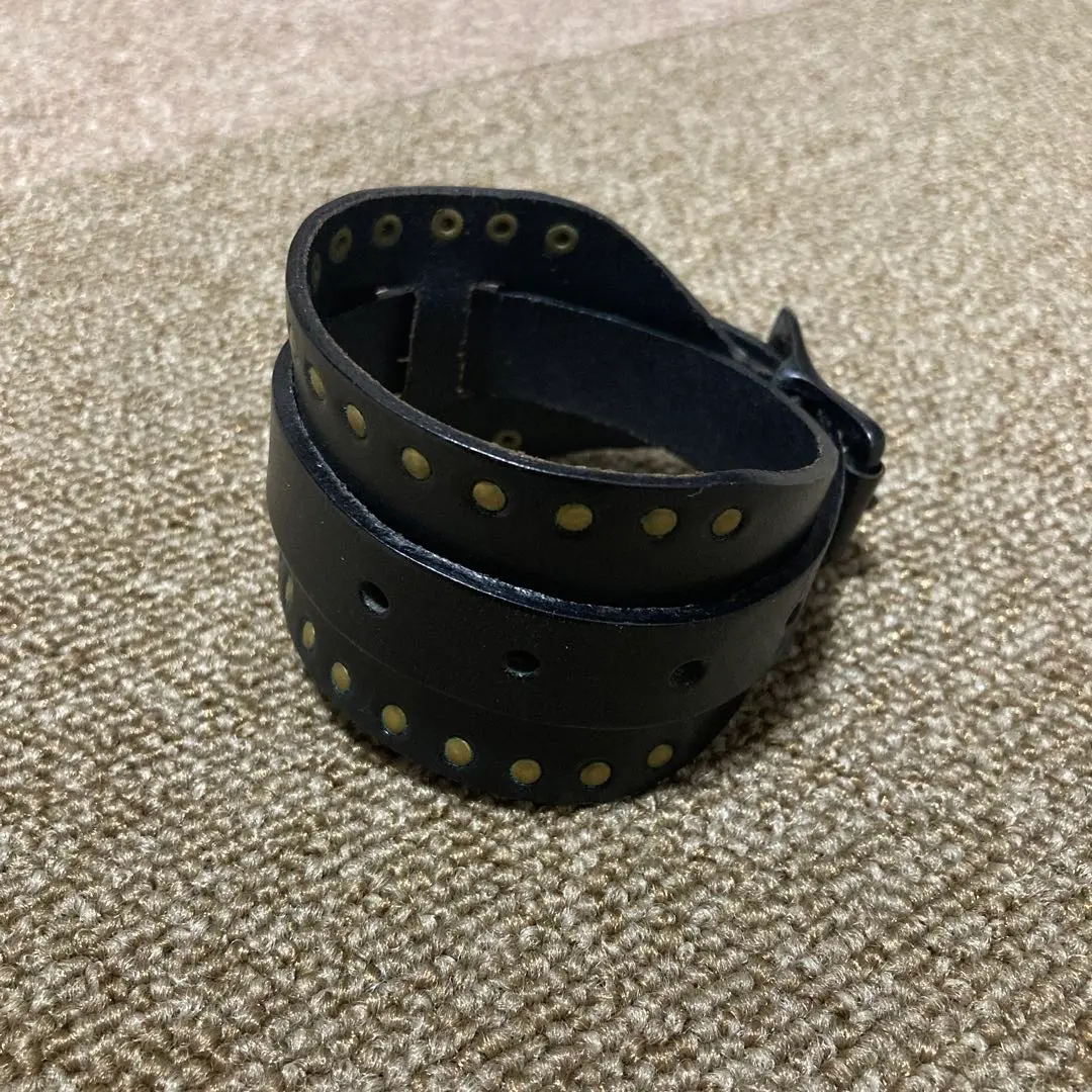 アンドゥムルメステール　レザーバングル ANN DEMEULEMEESTER アンドゥムルメステール レザーバングル