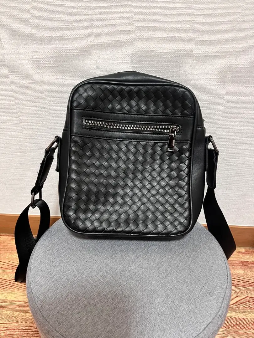 編織肩背包 黑色 男士 的縮圖