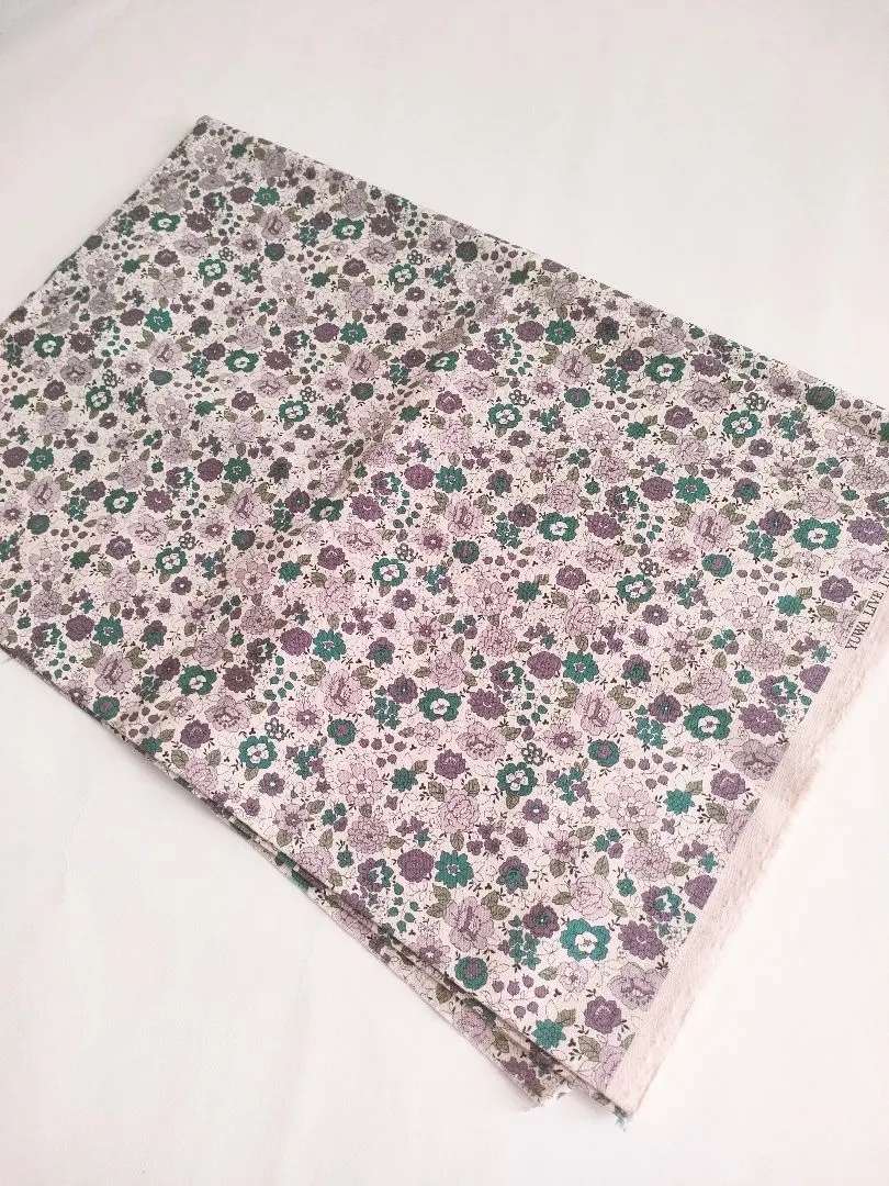 Thumbnail of Unused ☆ Oxford Print Fabric ☆ For Handmade Projects ☆ Floral White x Purple