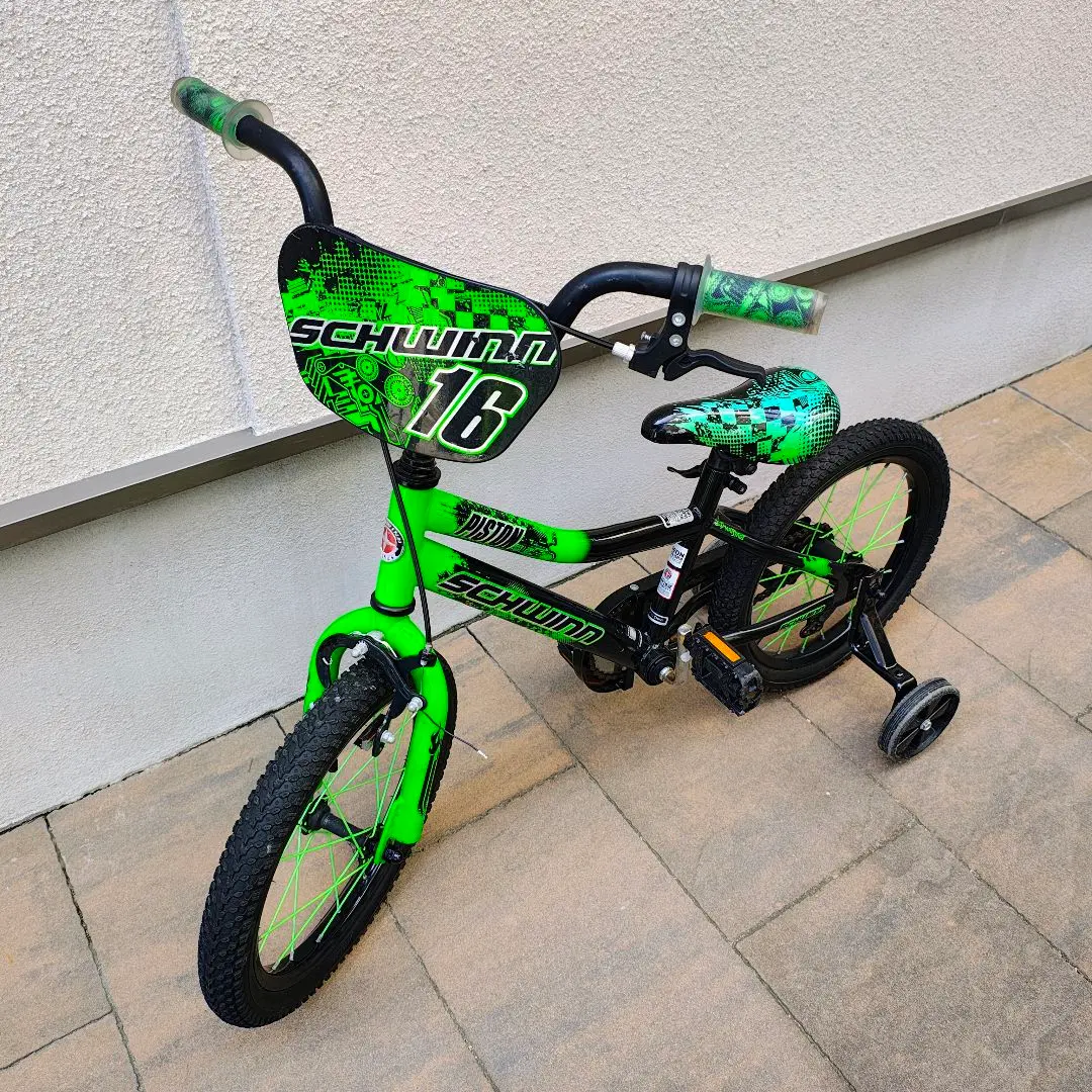 2025年最新】SCHWINN キッズサイクルの人気アイテム - メルカリ