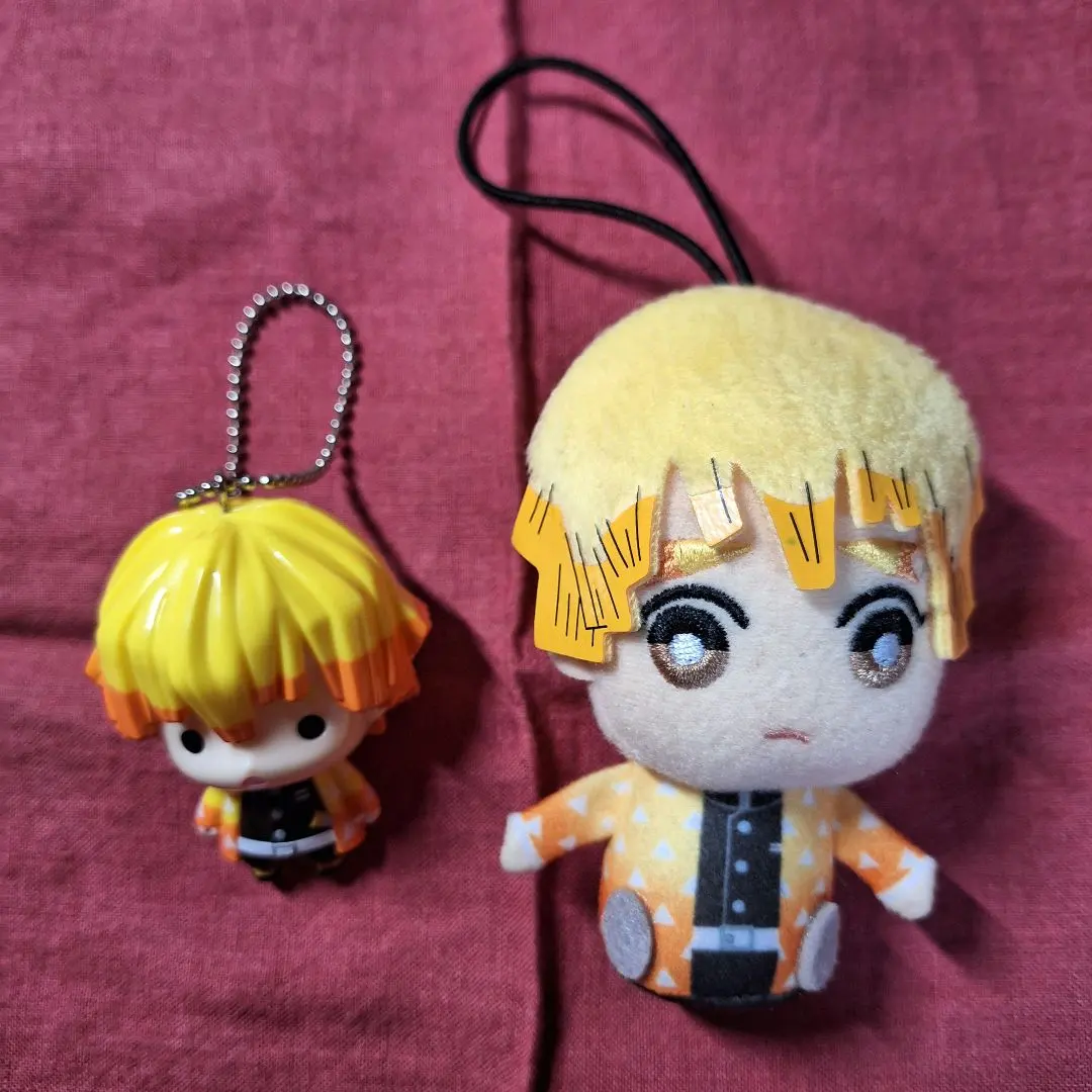 Thumbnail of Kimetsu no Yaiba Zenitsu Agatsuma merchandise, 2-item set