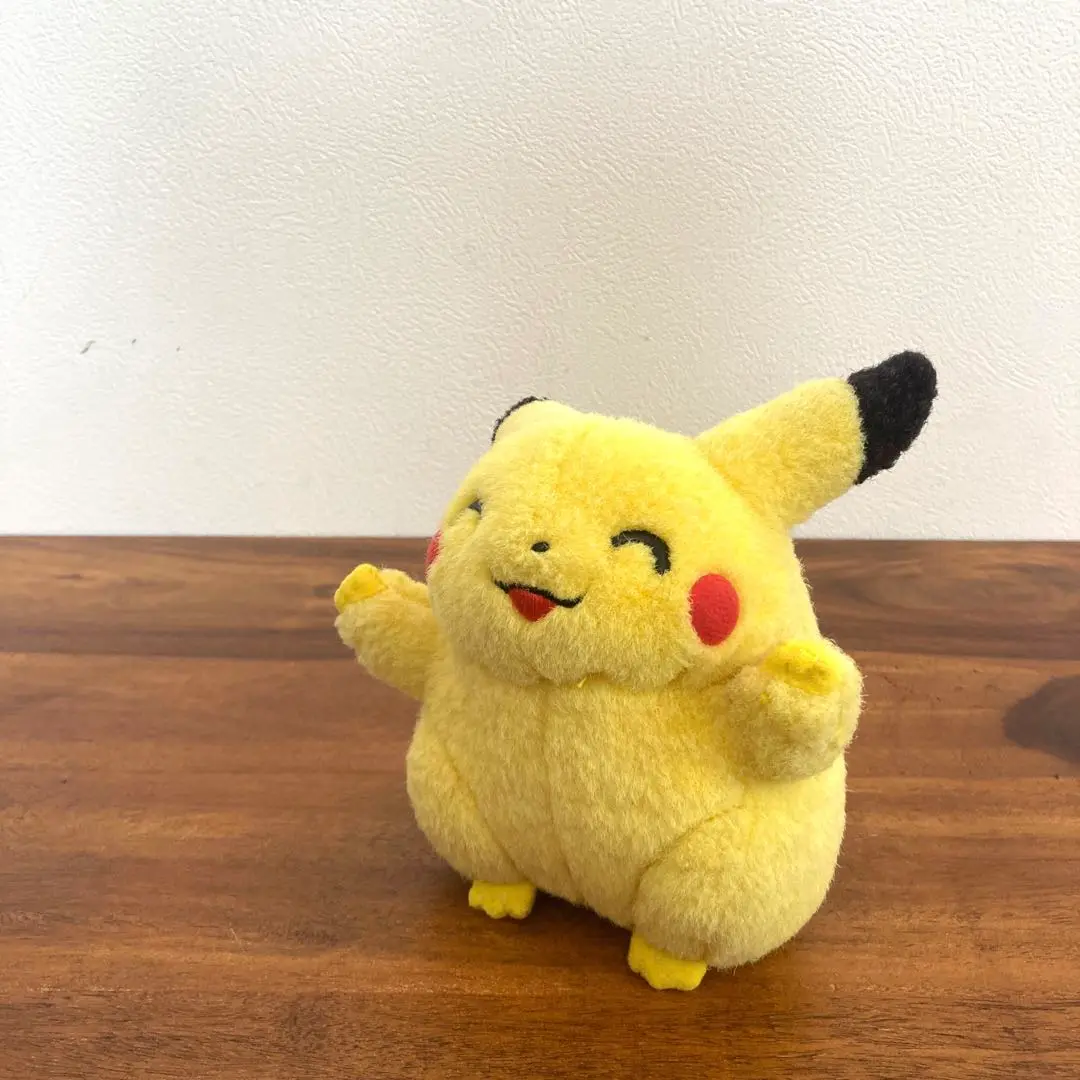 ピカチュウ ぬいぐるみ TOMY 初期 初代 にっこり バンザイポーズ ピカチュウ ぬいぐるみ TOMY 初期 初代 にっこり バンザイポーズ