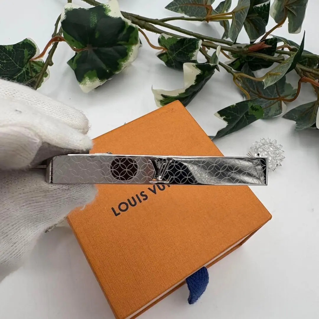 【未使用】ルイヴィトン タイピン シャンゼリゼ M65042 シルバー LV 楽天市場】LOUIS VUITTON ルイ ヴィトン パンス クラヴァット
