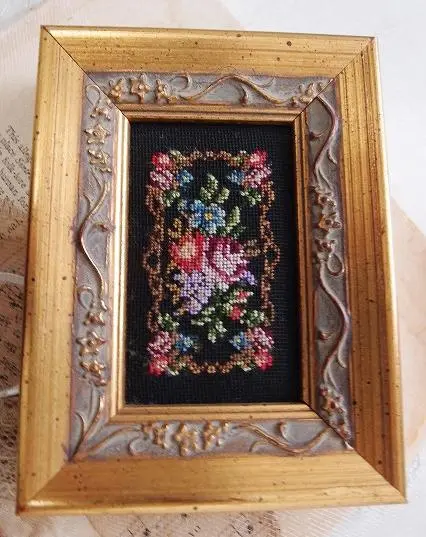 ウィーン プチポワン 刺繍額 - メルカリ