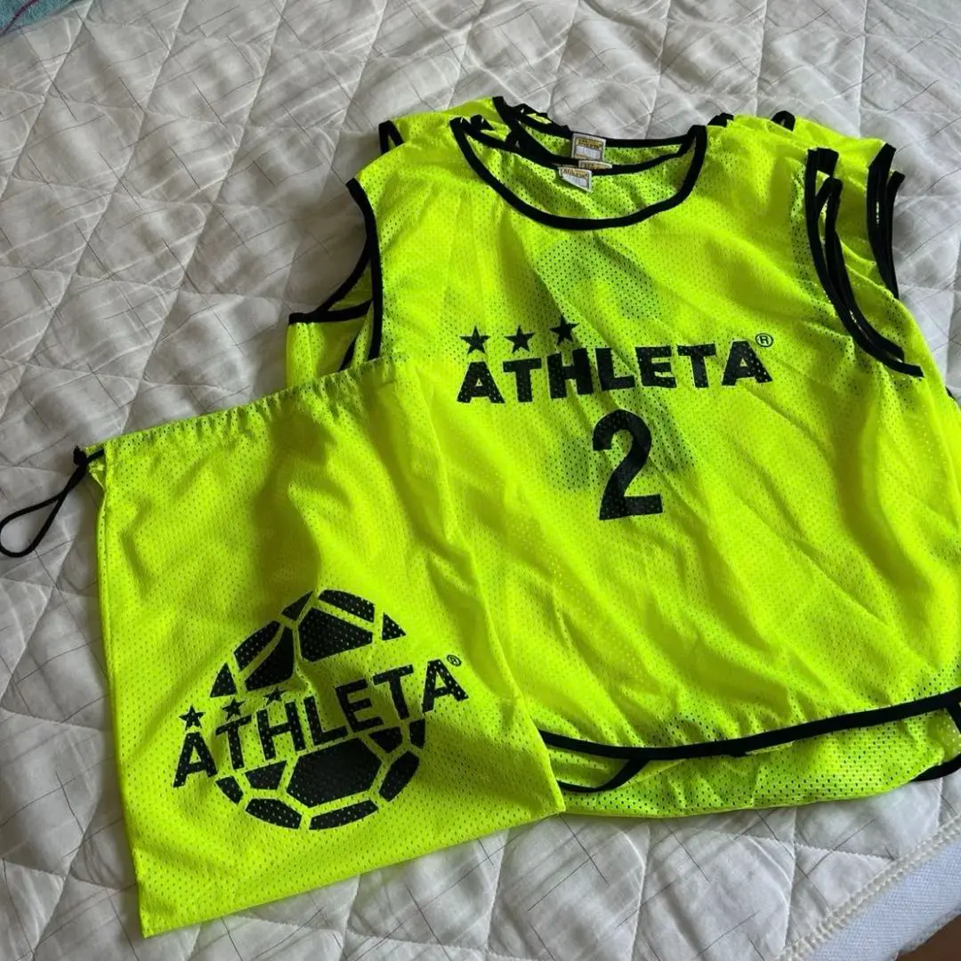 ATHLETA ビブス 10枚セット 蛍光イエロー 巾着付き 2025年最新】ATHLETA アスレタ ビブス10の人気アイテム - メルカリ