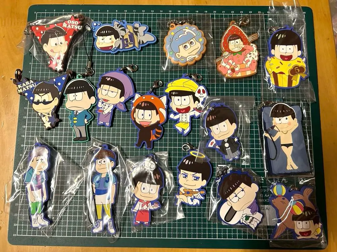 Thumbnail of Osomatsu-san Rubber Mascot Strap Keyholder Lot ②