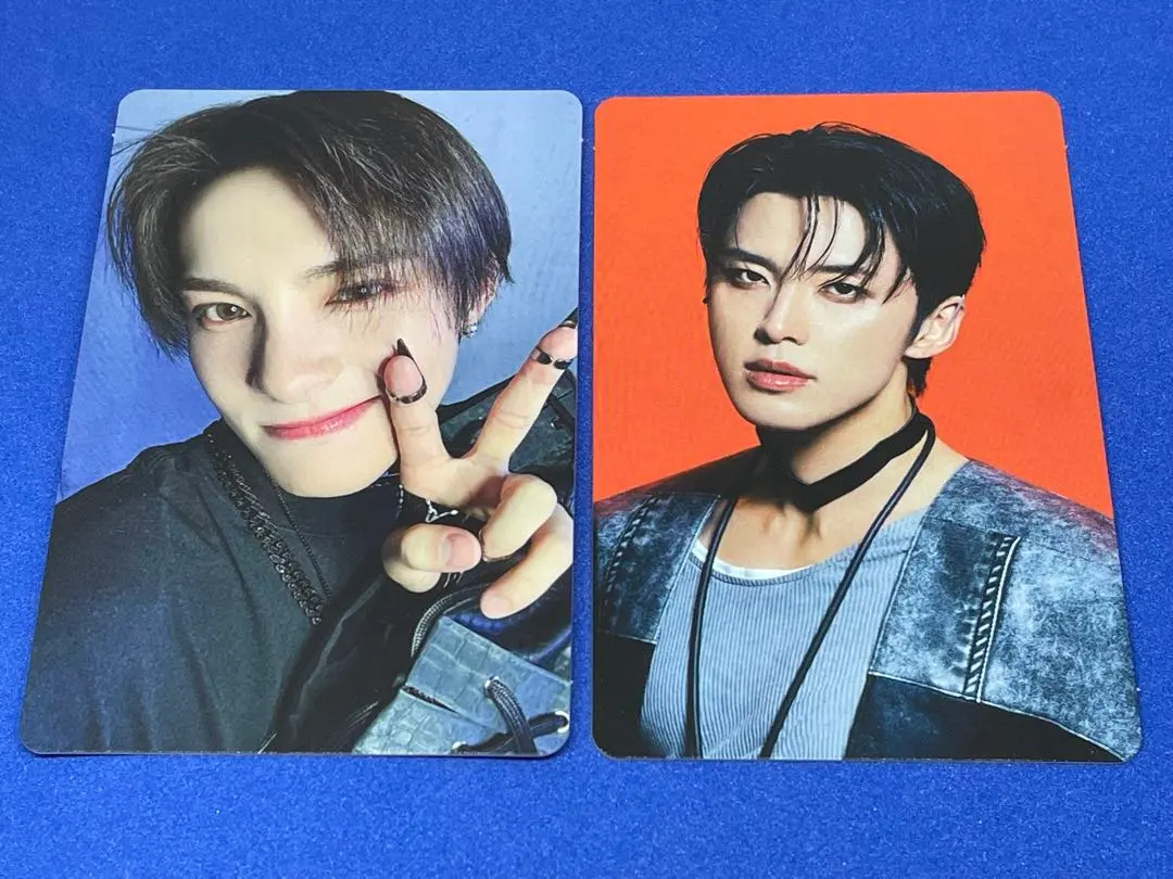 Thumbnail of J01 Junki Kono, Takumi Kawanishi trading cards, new