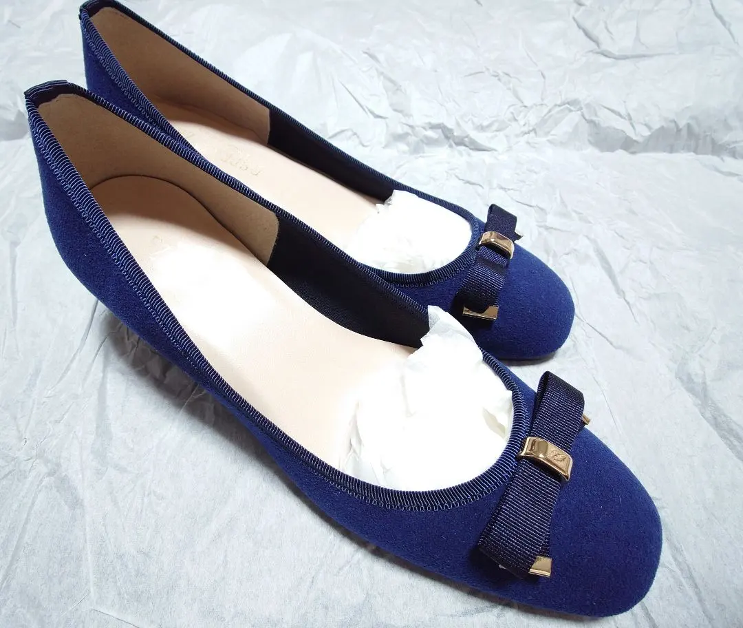 Thumbnail of Esperanza pumps, navy blue, 22.5 cm, heel approximately 4 cm