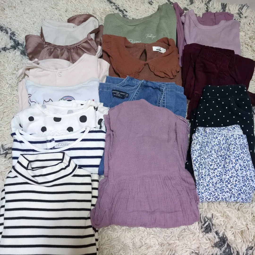 Thumbnail of Bundle sale: Girls' 110cm winter clothes, long sleeves