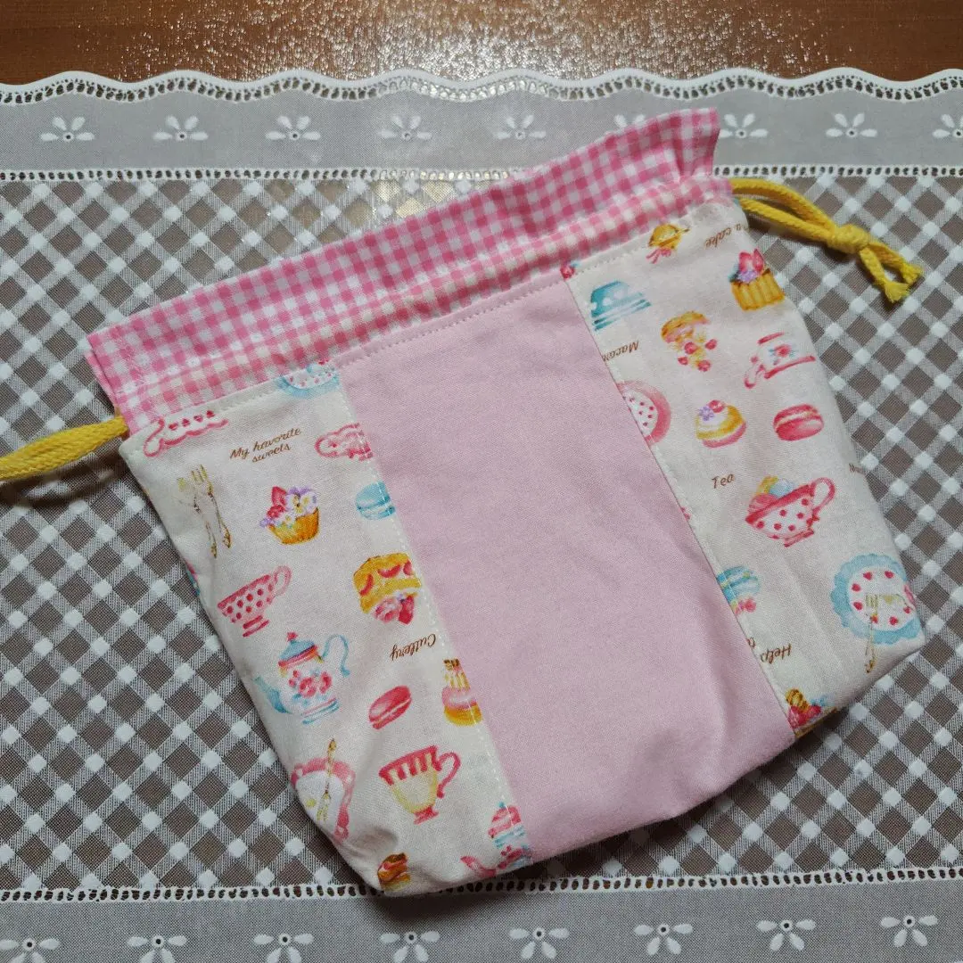 Thumbnail of Handmade Drawstring Pouch with Dividers (Teacups, Macarons, Cakes)