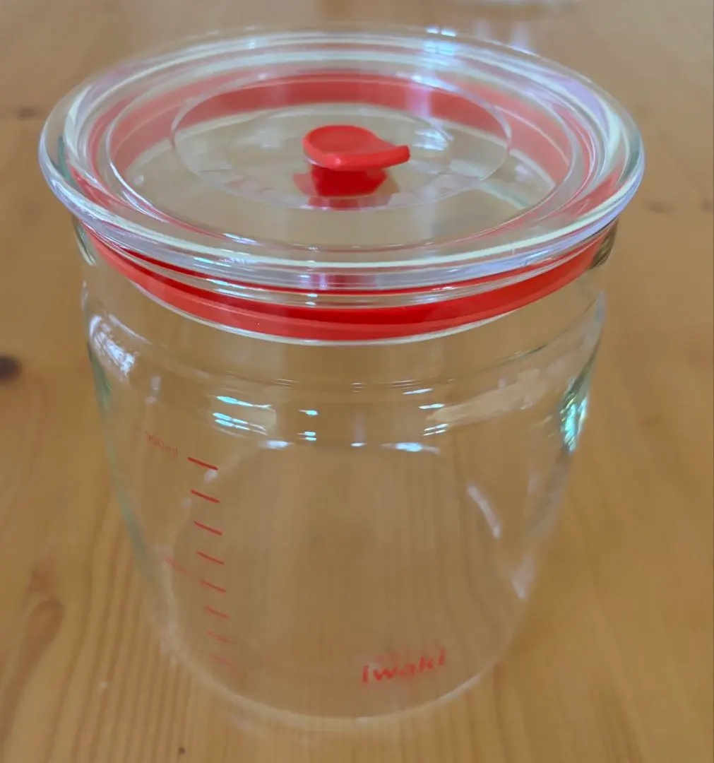 iwaki 900ml 玻璃保鮮盒 紅蓋 的縮圖