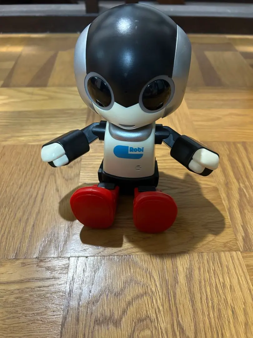 【良品】おしゃべりマイルームロビ Robi オムニボット　Omuibot マイルームロビの評価:部屋の環境を計測し会話してくれる