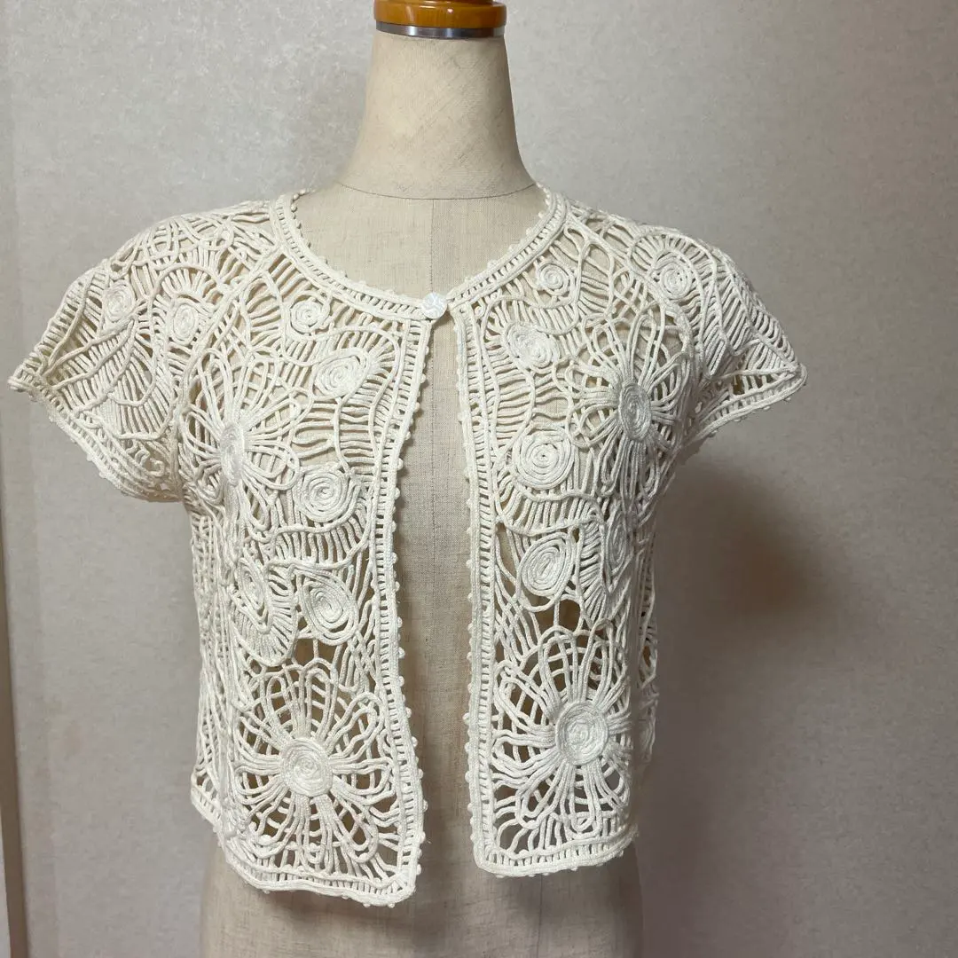 Thumbnail of Bolero (Off-white)