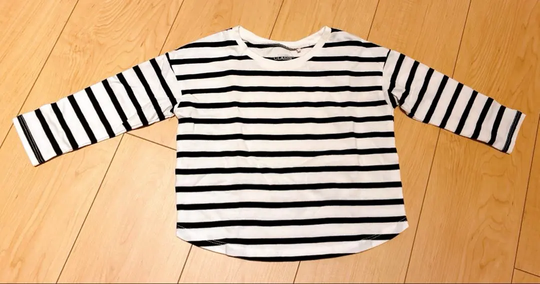 Thumbnail of 95cm Black and White Striped Long Sleeve T-shirt