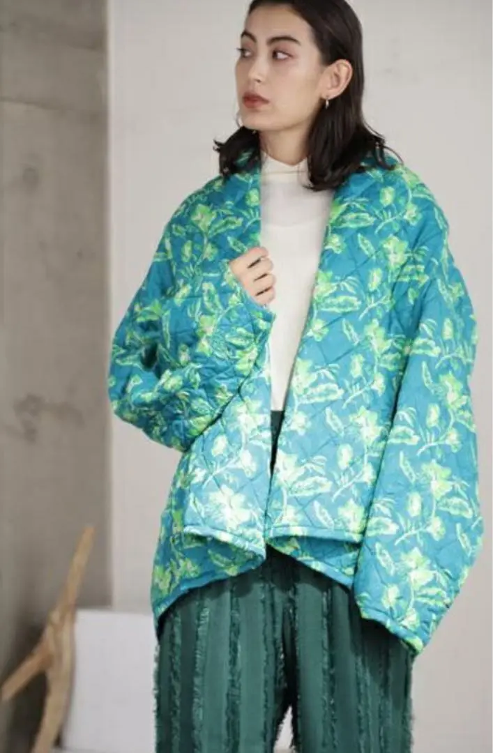 【新品未使用】サラマリカ Sara mallika フラワー柄ジャケット 新品未使用】サラマリカ Sara mallika フラワー柄ジャケット