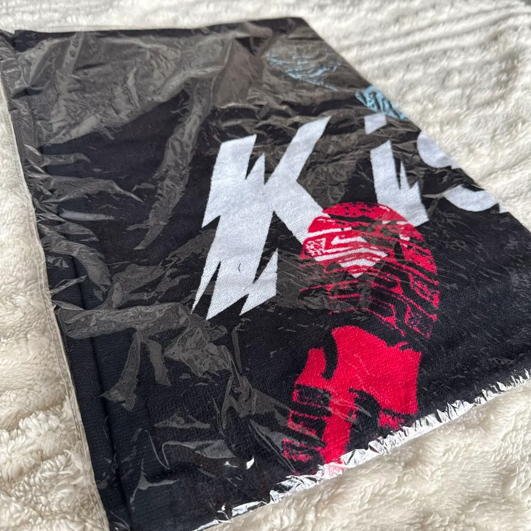 Thumbnail of Kis-My-Ft2 towel [New]