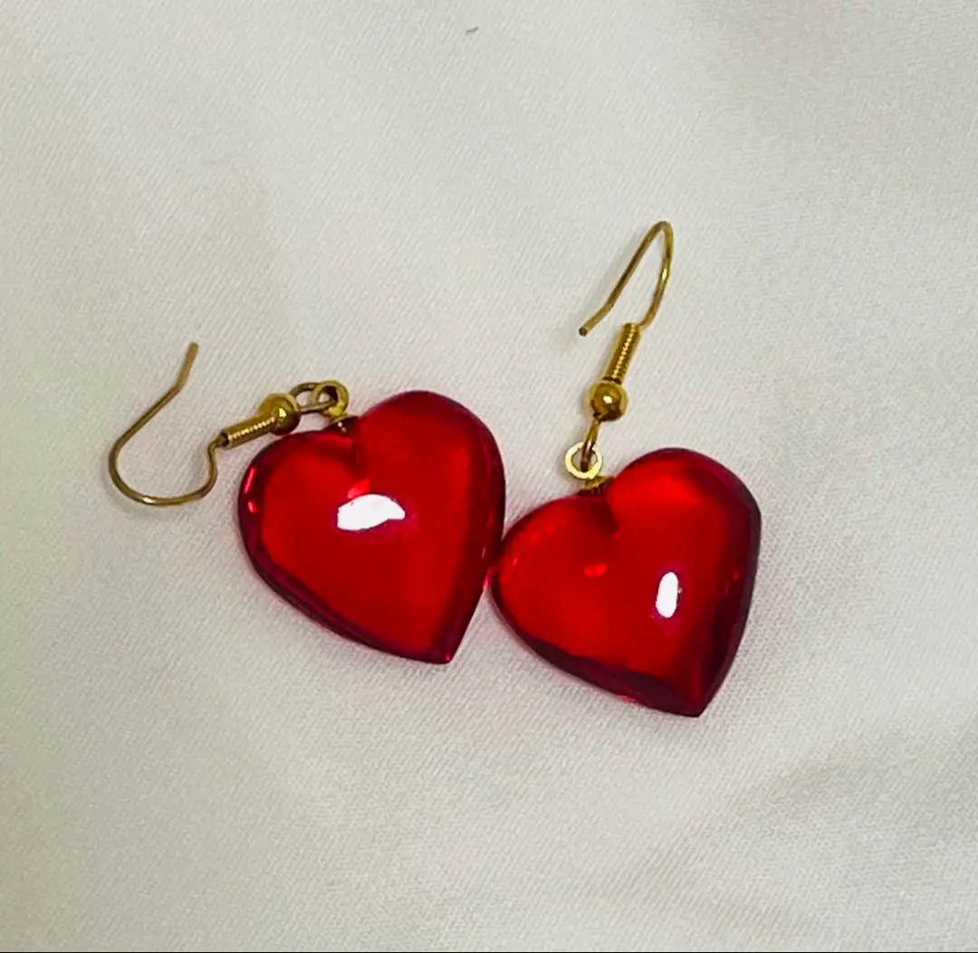 紅色心形耳環 的縮圖