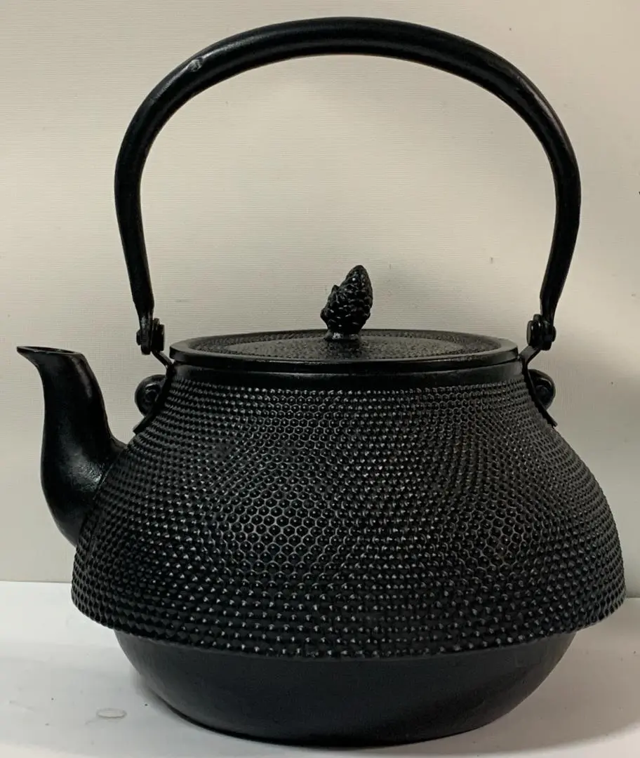 南部鉄器　アラレ模様　鉄瓶　旬利久作　大容量 鉄瓶 23型南部型アラレ