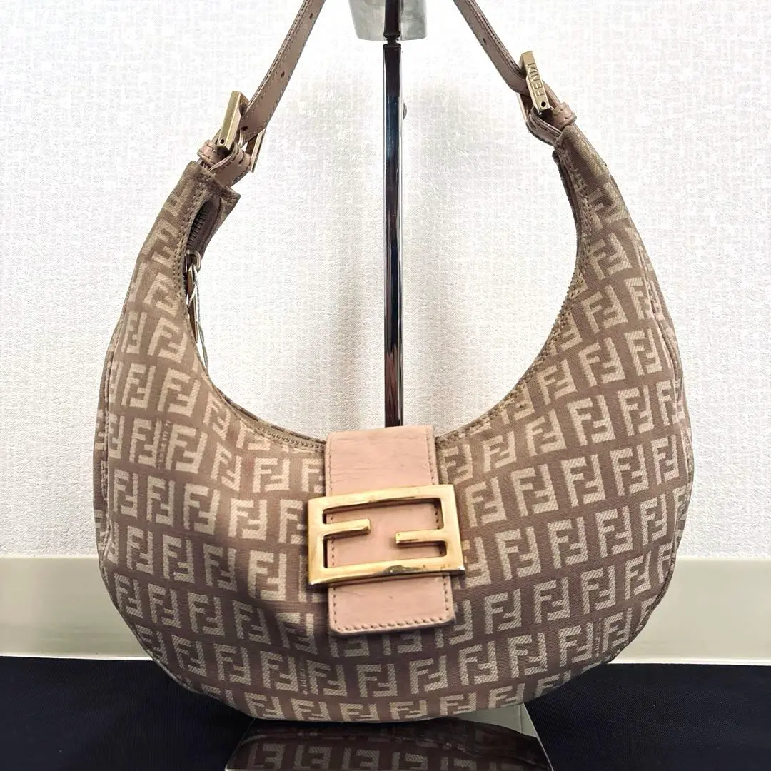 希少！FENDI ミニクロワッサン ミニマンマバケット　ビーズ　レザー　超美品✨ 2025年最新】フェンディ クロワッサンの人気アイテム - メルカリ