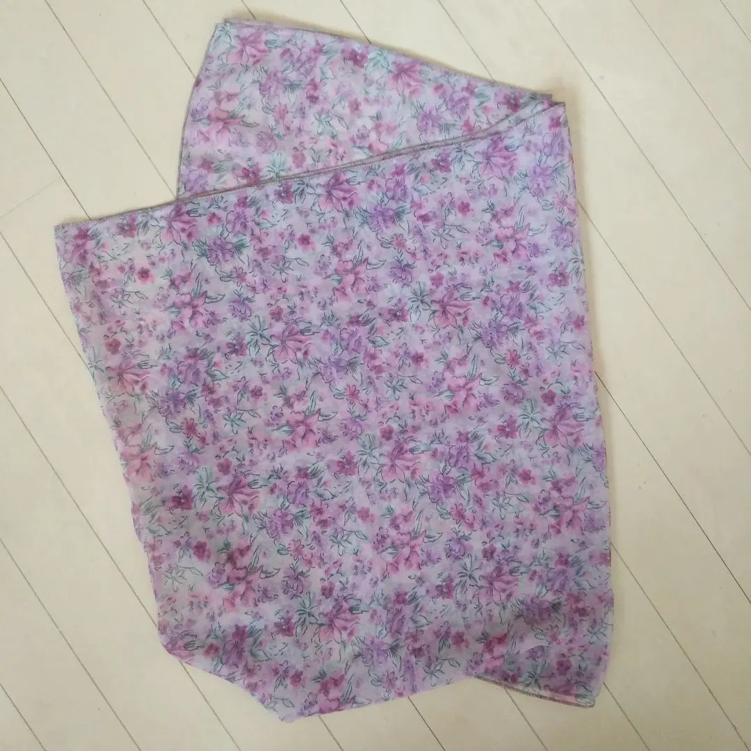 Thumbnail of scarf