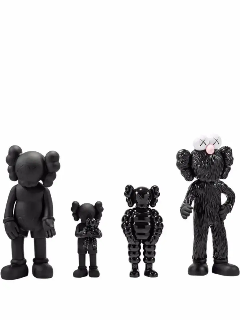 KAWS FAMILY BLACK KAWS TOKYO FIRST