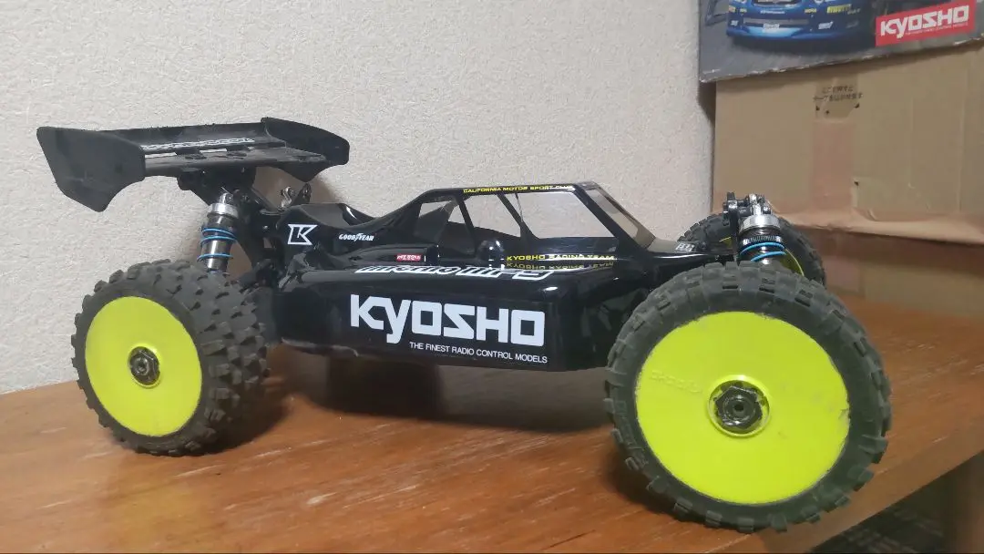☆Kyosho Inferno MP9 ☆プロポ☆新品ボディ☆取扱説明書付き
