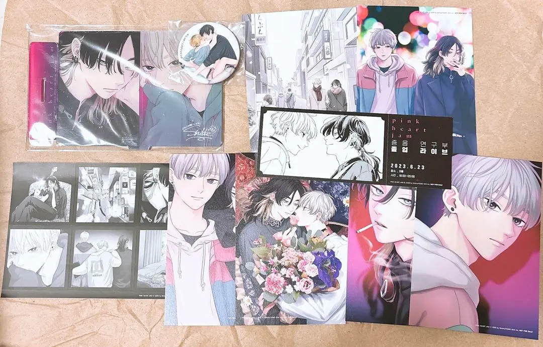 Thumbnail of South Korea Limited Edition, SIKKE Pink Heart Jam Acrylic Stand, Illustration Card, Can Badge