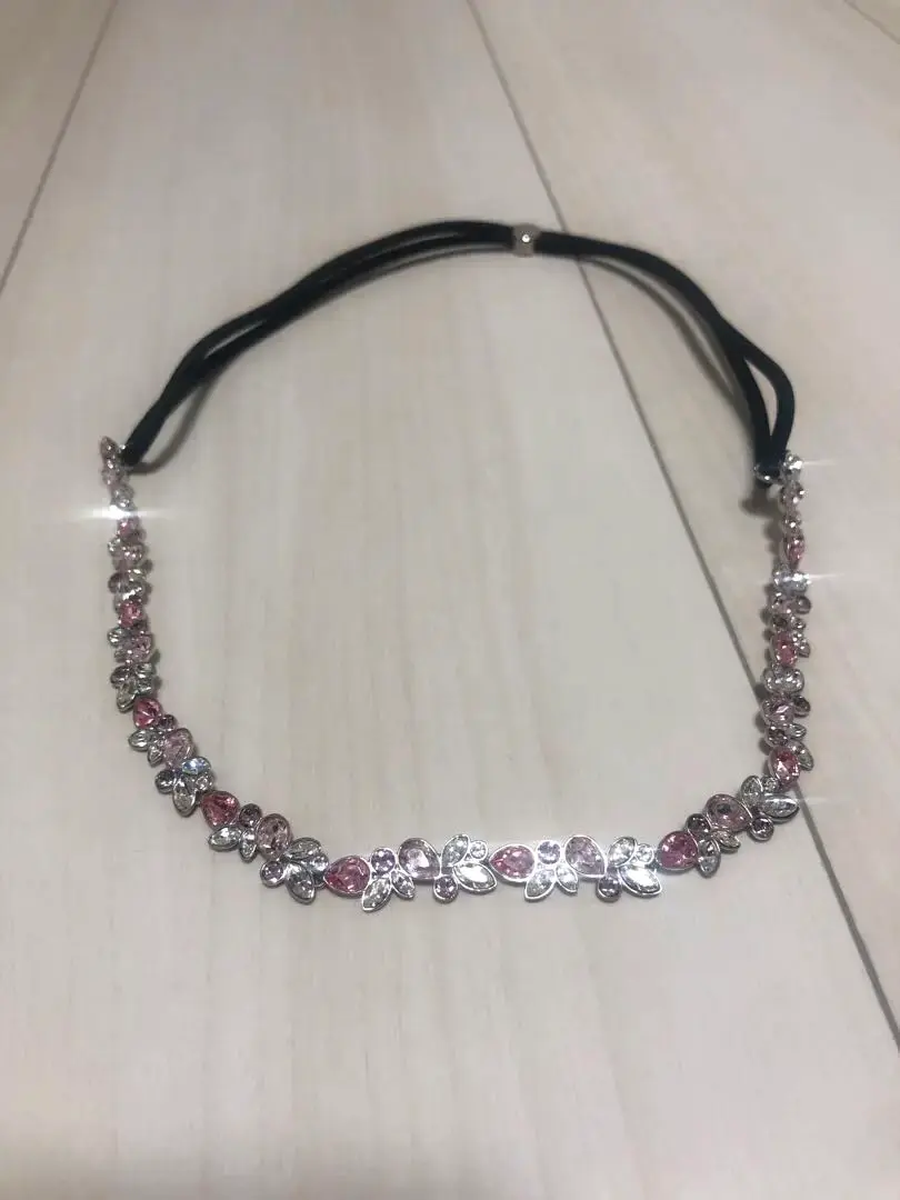 2025年最新】Swarovski レディース ヘアバンド・カチューシャの