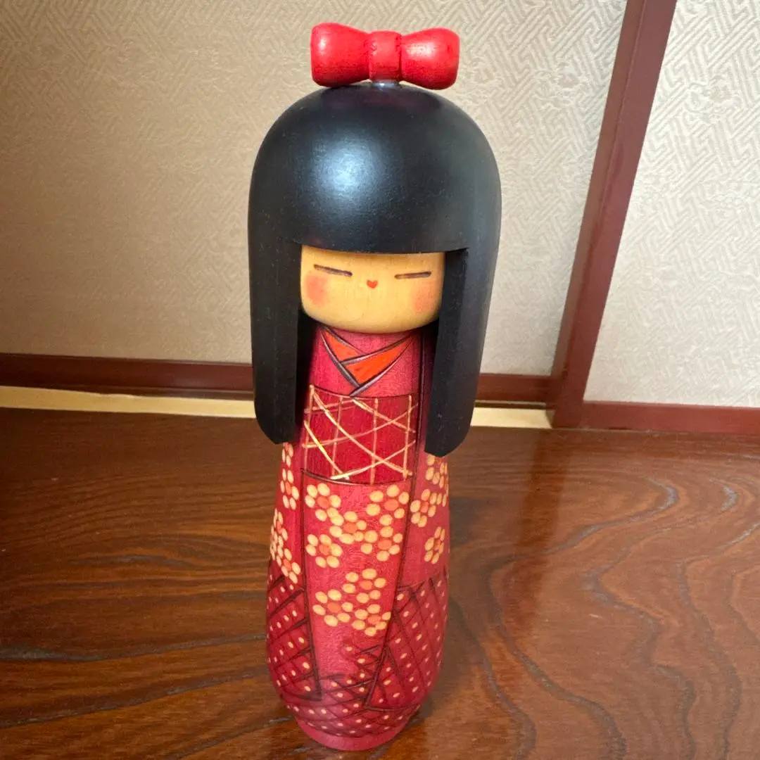 高見沢一夫（たかみざわ かずを）内閣総理大臣賞作家 こけし Amazon.co.jp: 高見沢一夫（かずを）創作こけし 内閣総理大臣賞