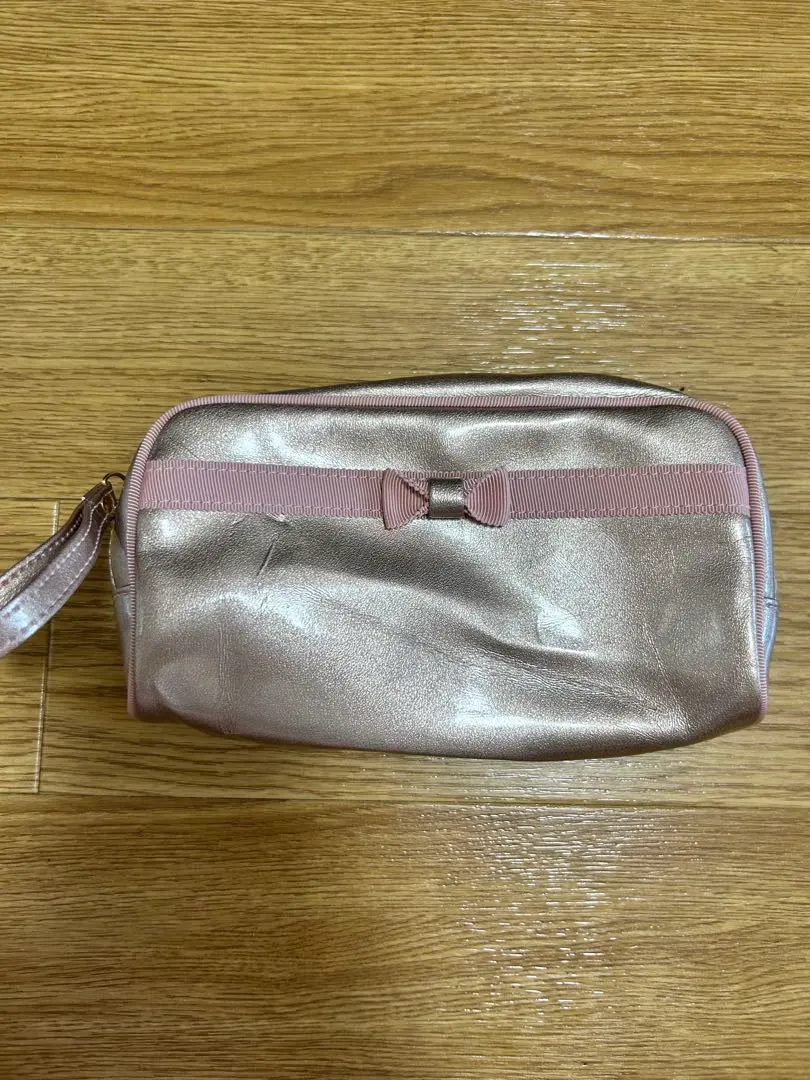Thumbnail of Kitamura Metallic Pink Pouch with Ribbon Design